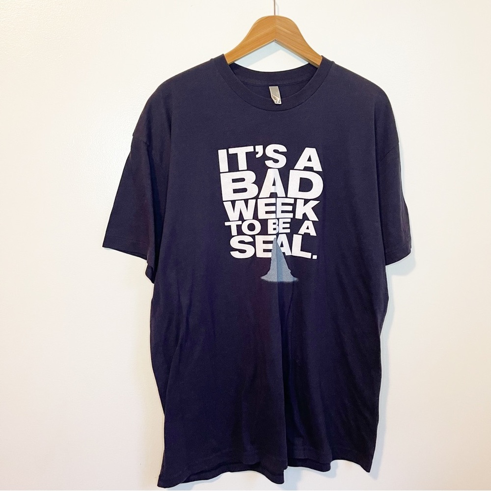 Shark Week T-Shirt Men’s XL #23